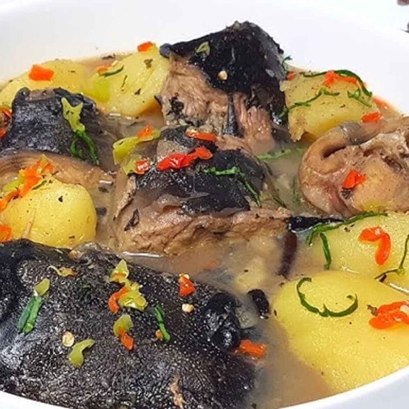 CATFISH PEPPERSOUPWITH YAM